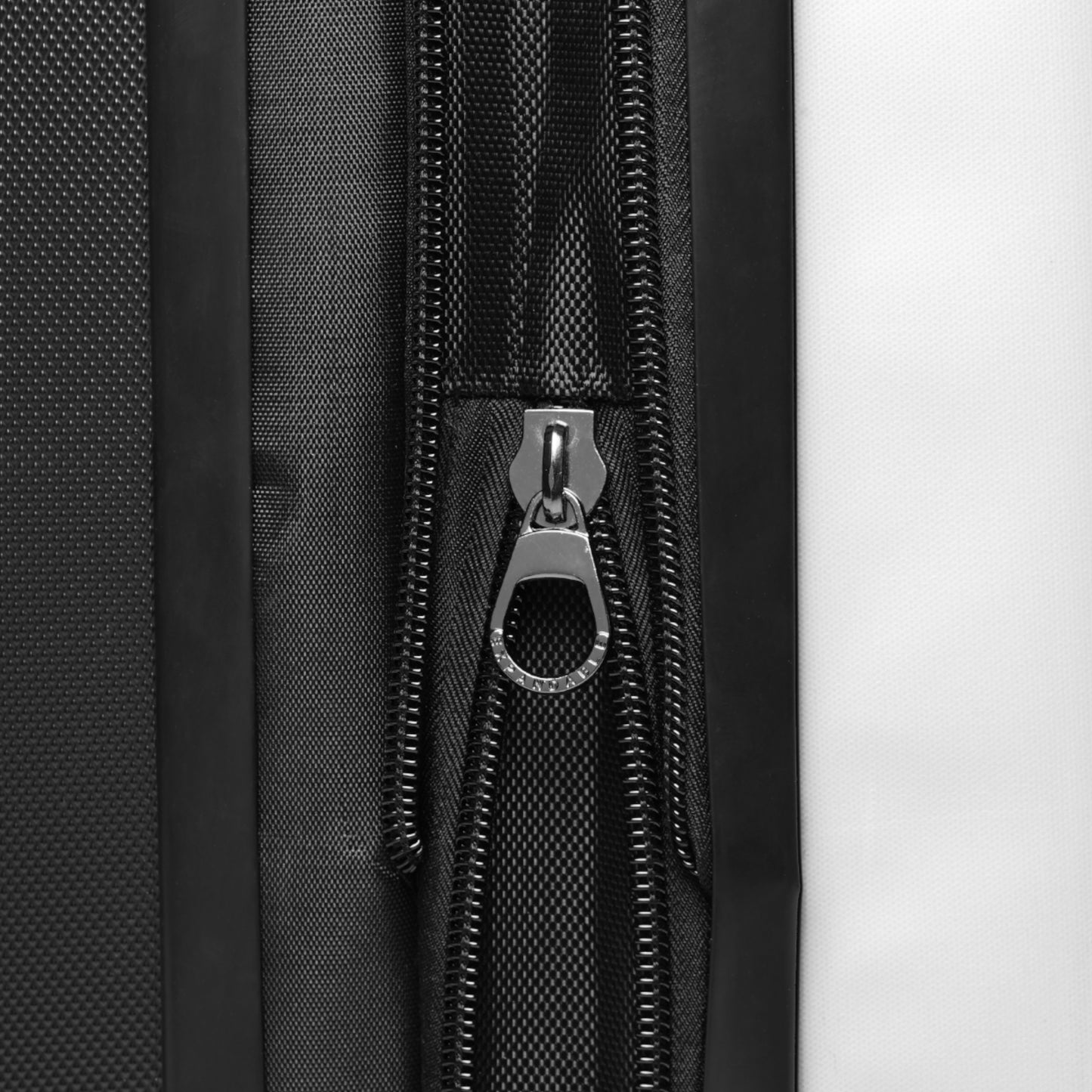 TM Luxury Greco V Suitcase