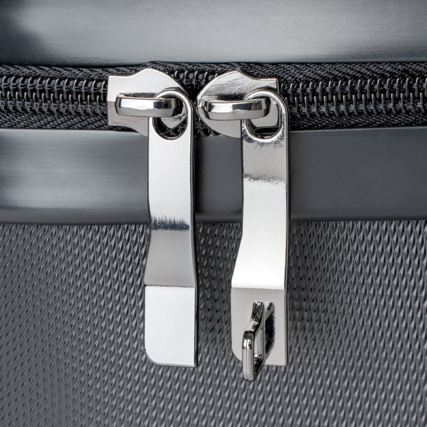 TM Luxury Greco V Suitcase